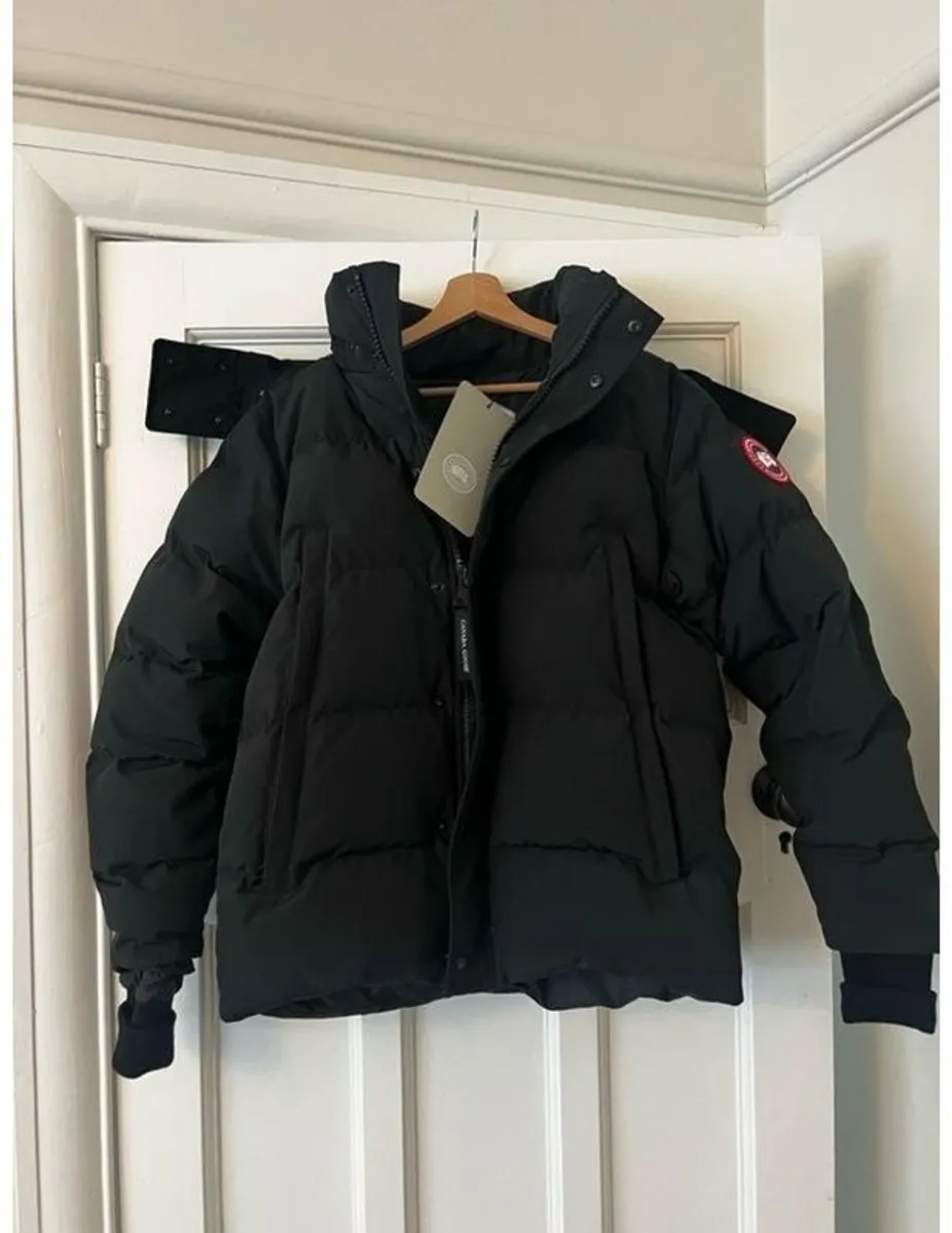 Canada Goose Wyndham Parka - Image 4