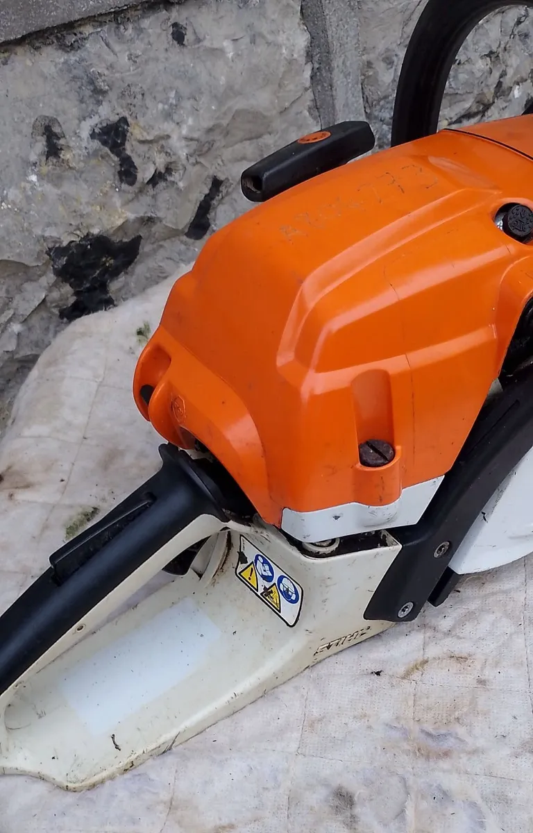 Stihl MS261C professional chainsaw - Image 4