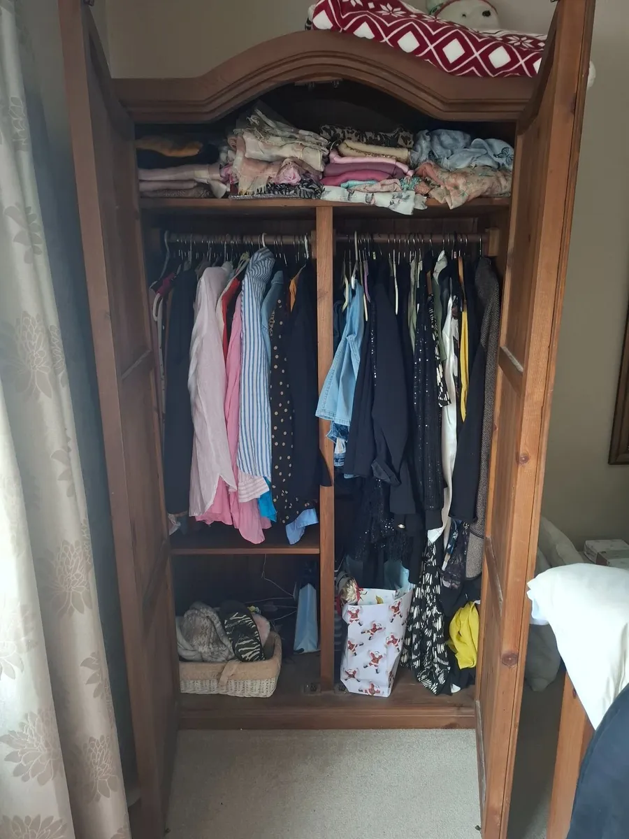 Bedroom furniture - Image 3