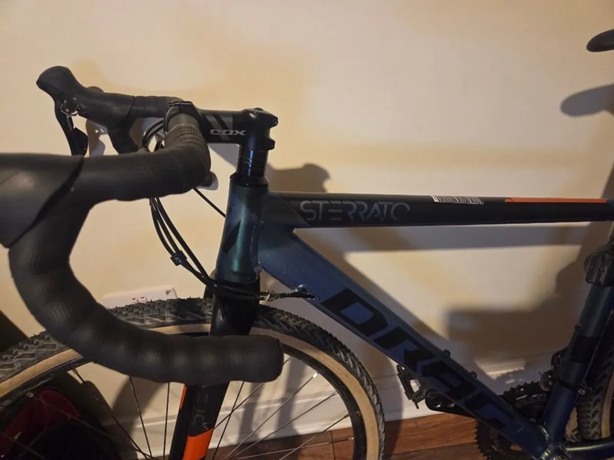 Airtracks Sterrato 5.0 Gravel Bike Excellent Condition - Image 2