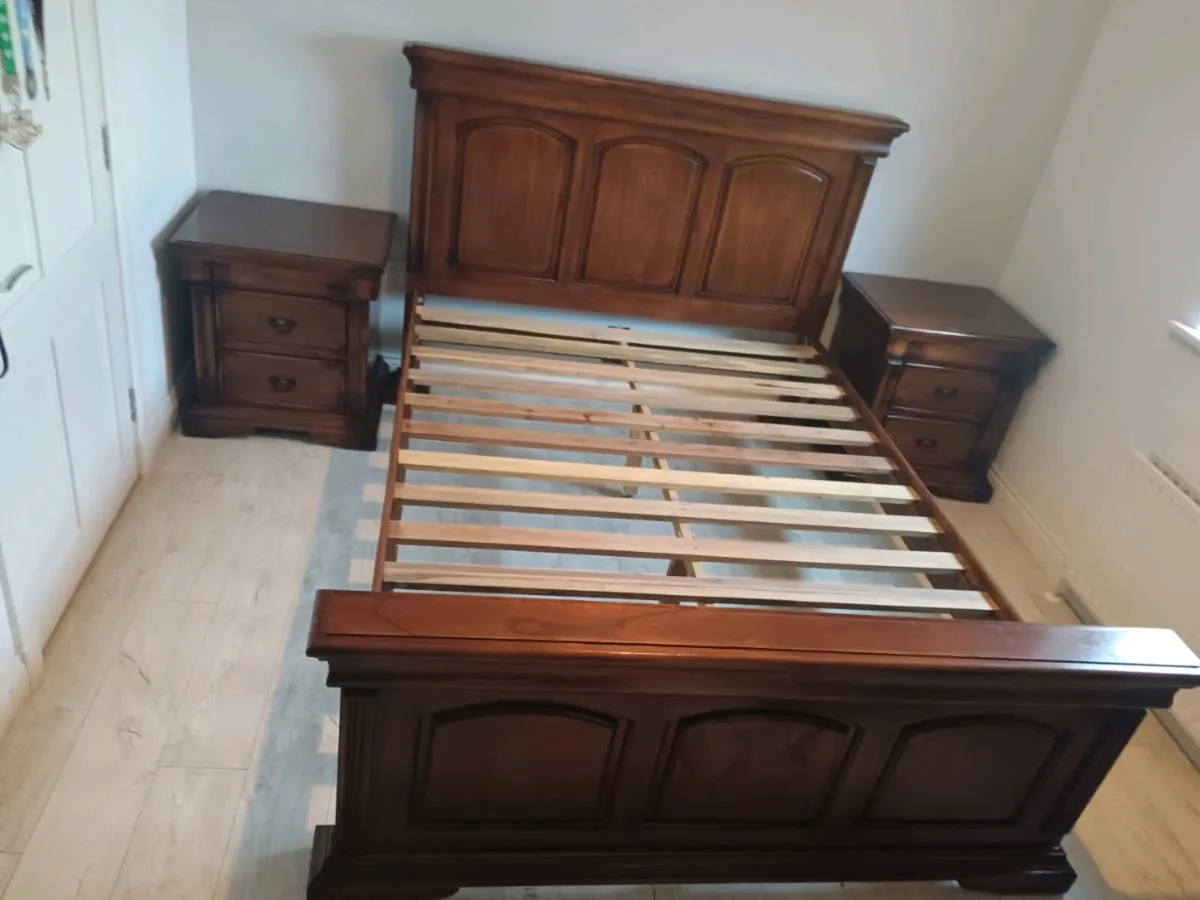 Bed Frame & 2 Lockers - Image 2