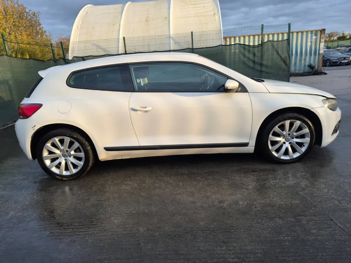 2013 Volkswagen Scirocco  2.0 Tdi - Image 4