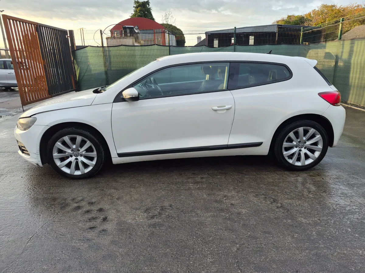 2013 Volkswagen Scirocco  2.0 Tdi - Image 3