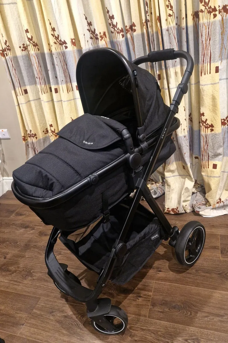 Pram - Image 2