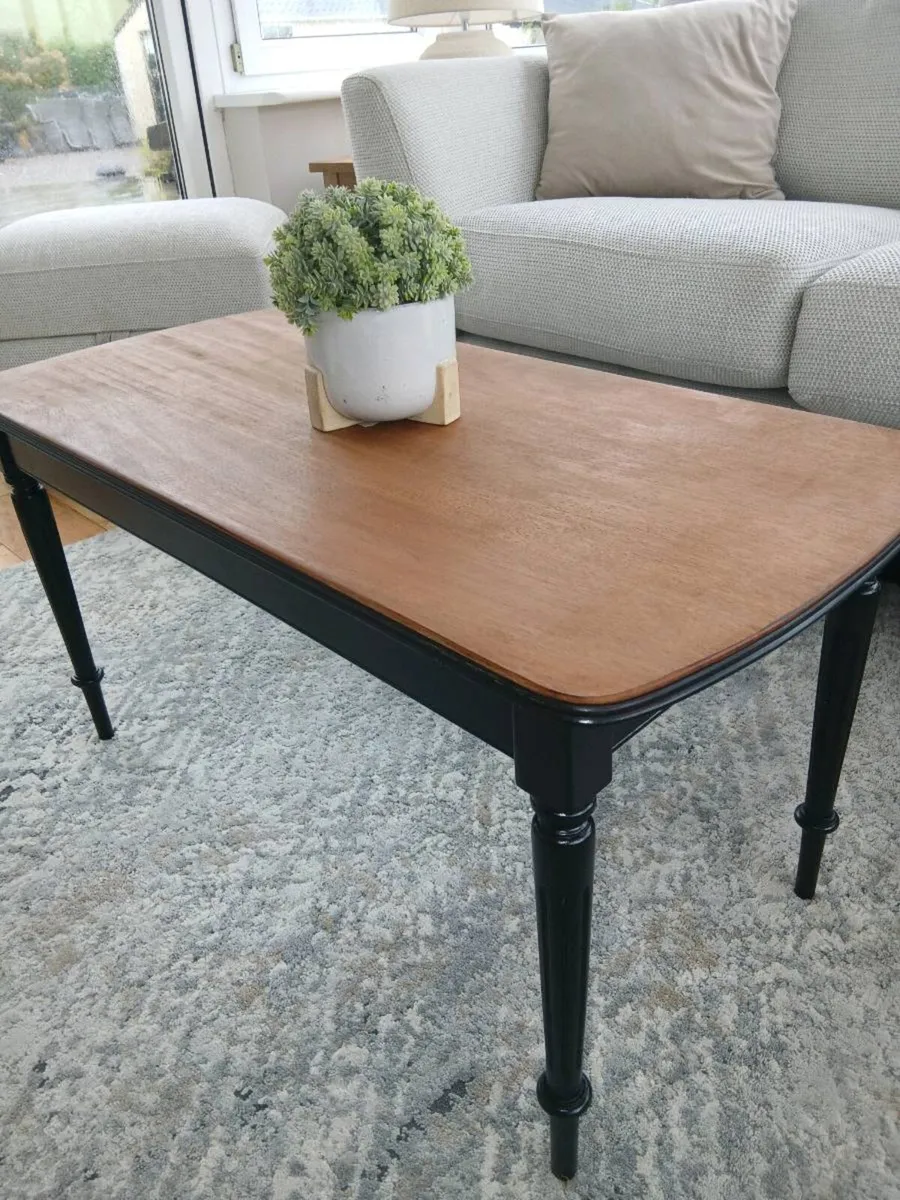 Coffee table - Image 1