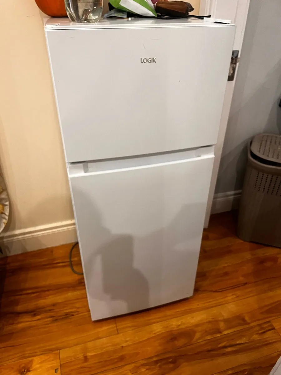 Fridge freezer - Image 2