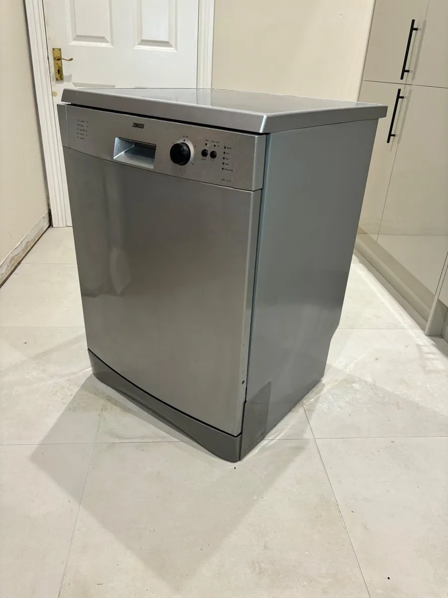 Dishwasher - Image 2