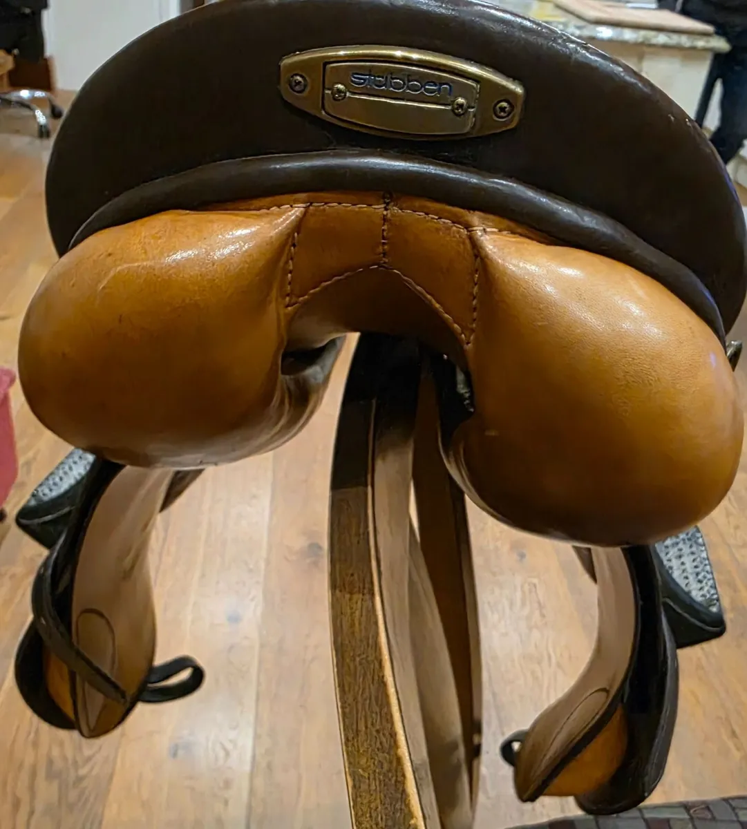 Stubben Siegfried 16" Saddle - Image 2