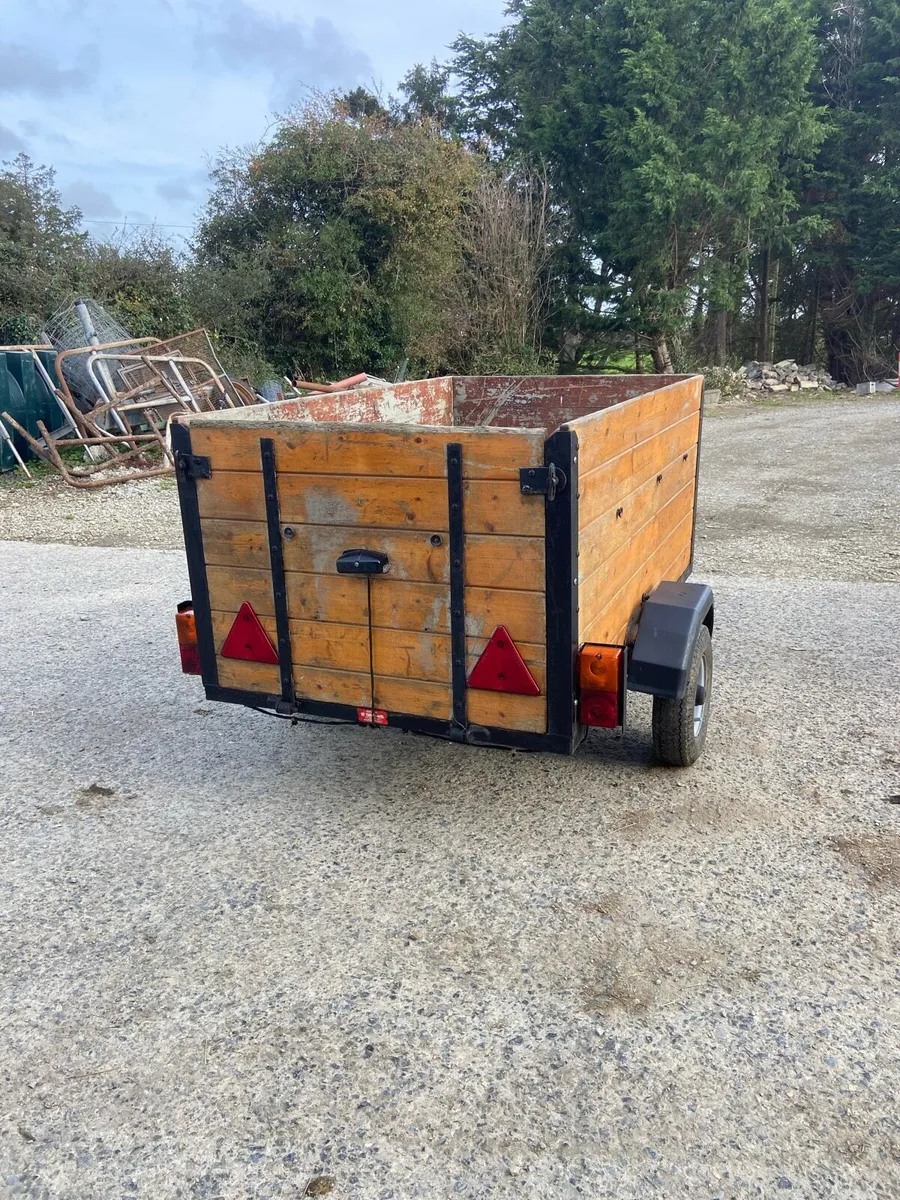 Trailer - Image 2