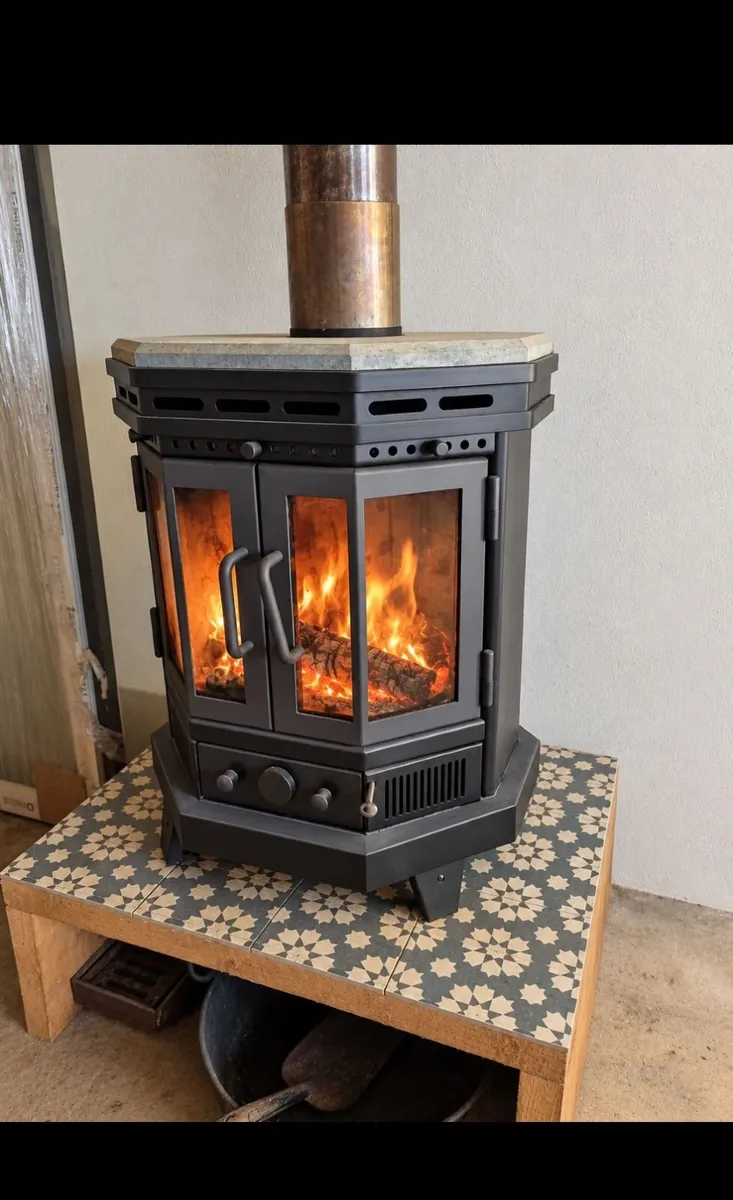 Stove Solid fuel - Image 1
