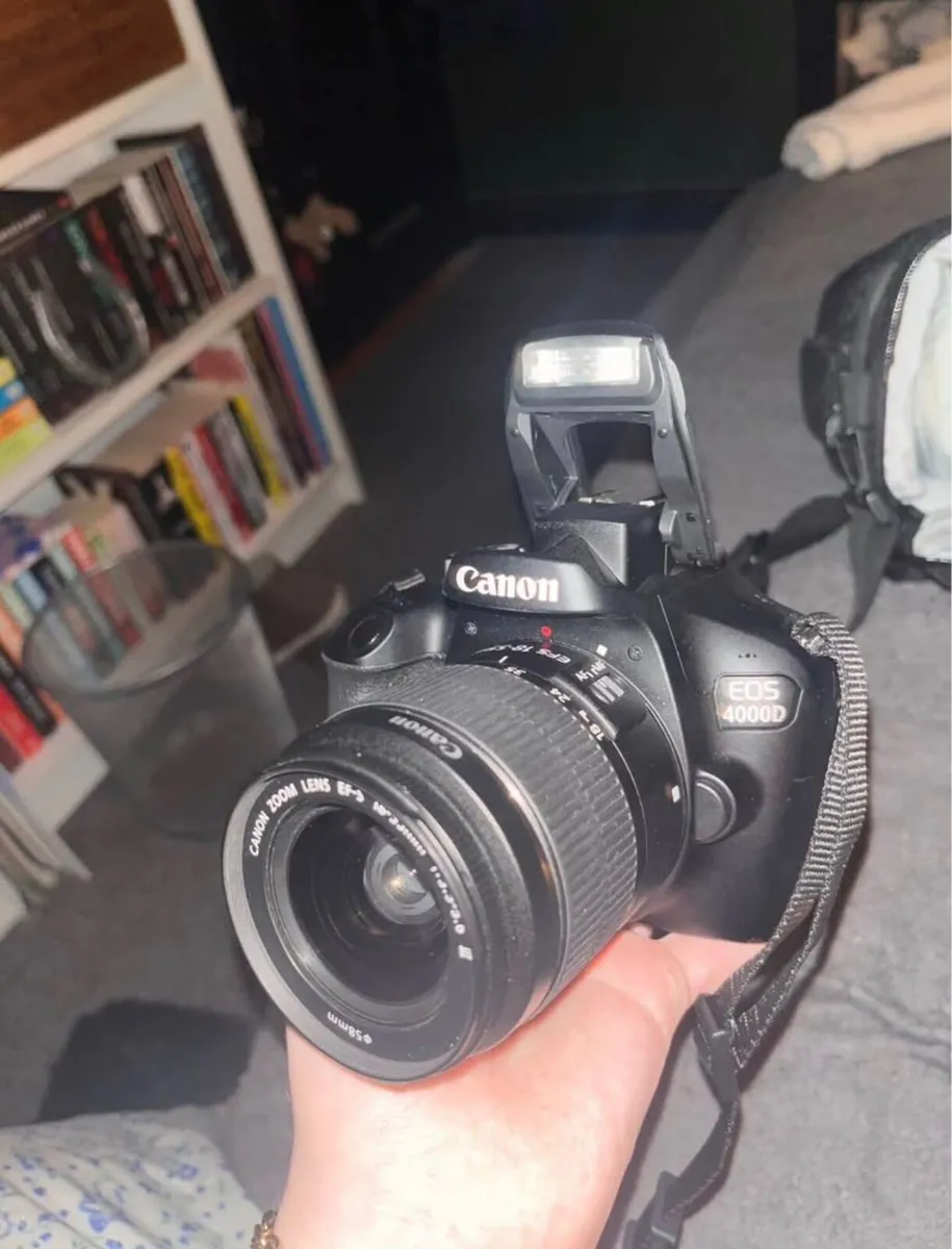 Canon EOS4000D camera - Image 4
