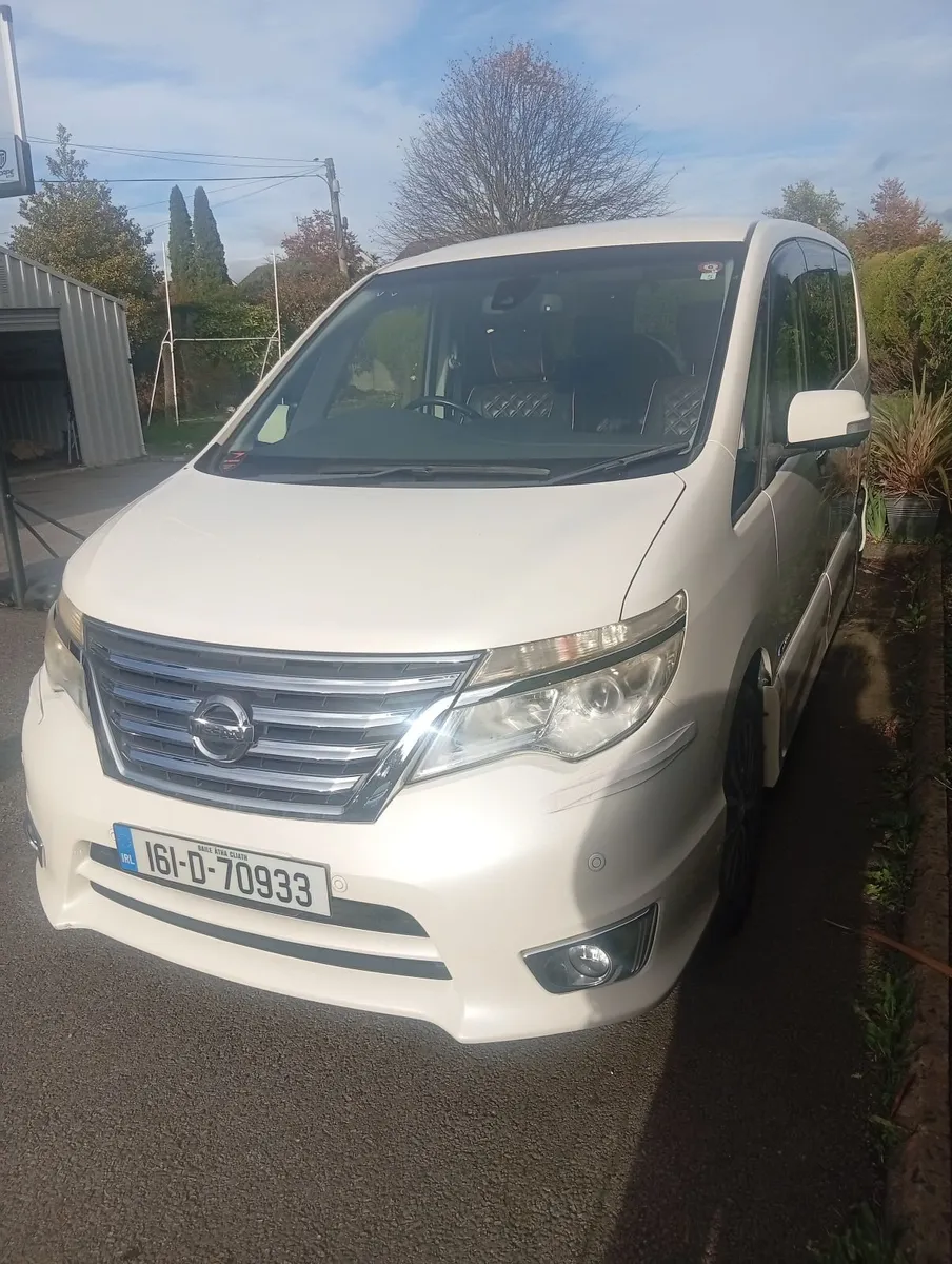 Nissan Serena - Image 2