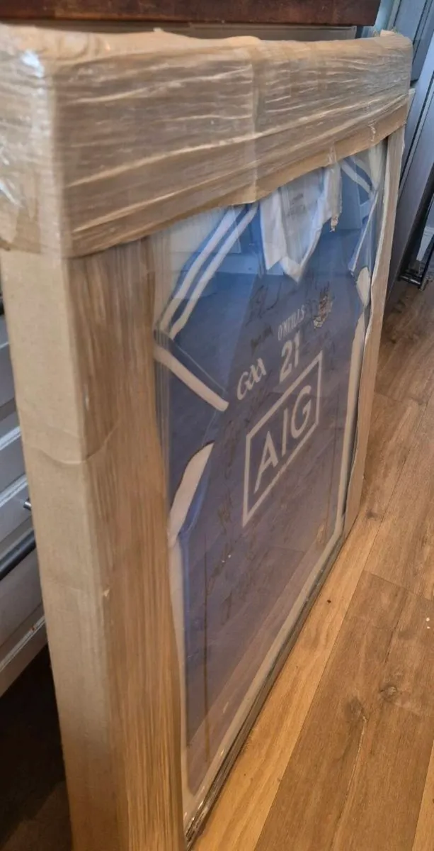 Dublin Gaa Official Jersey. Signed and Framed - Image 3
