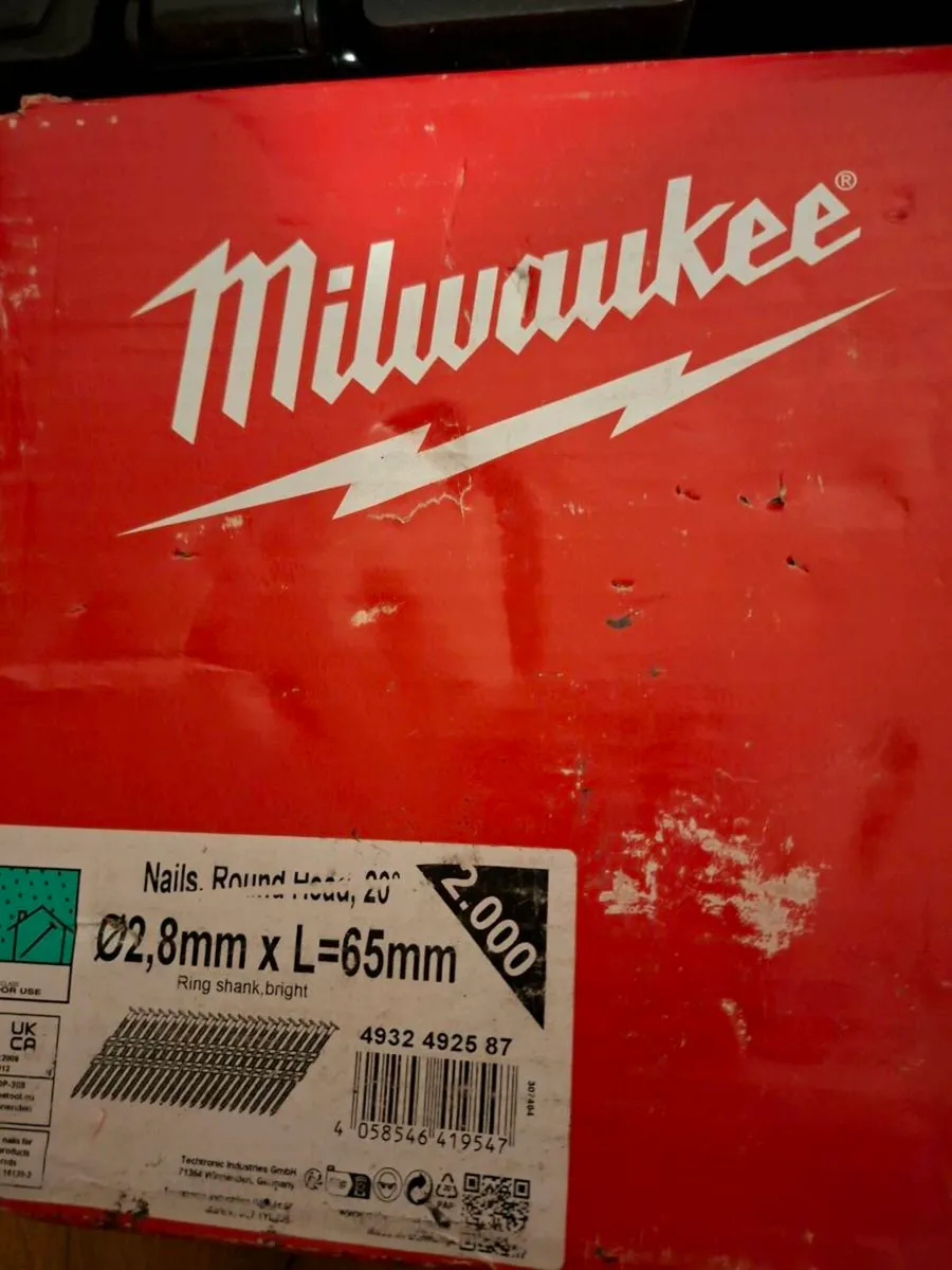 Milwaukee 21 degree framing nailer - Image 4