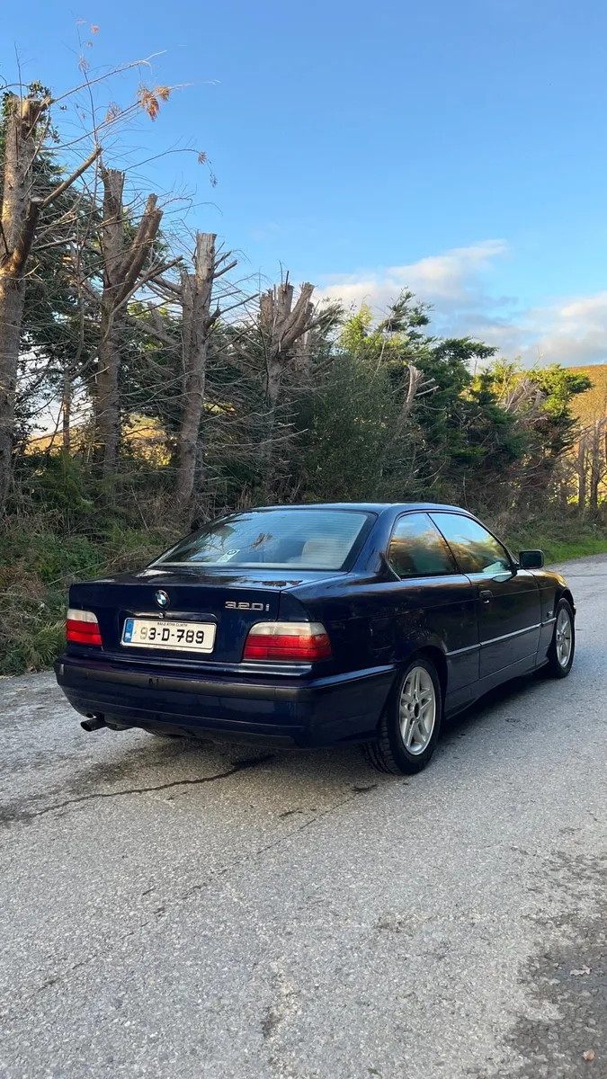 BMW e36 320i coupe - Image 4