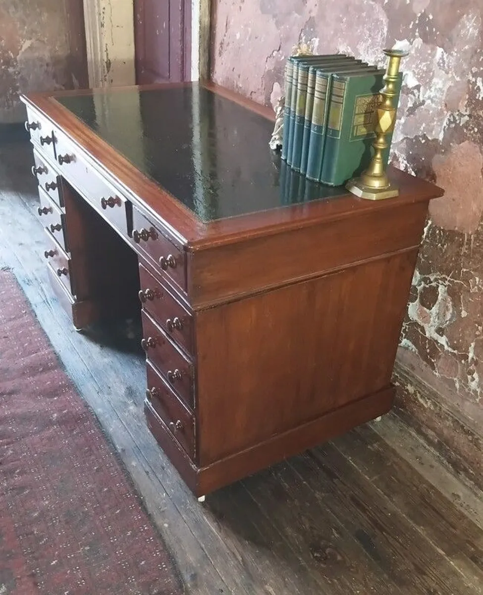 Victorian mahogany Writing Desk - Image 1