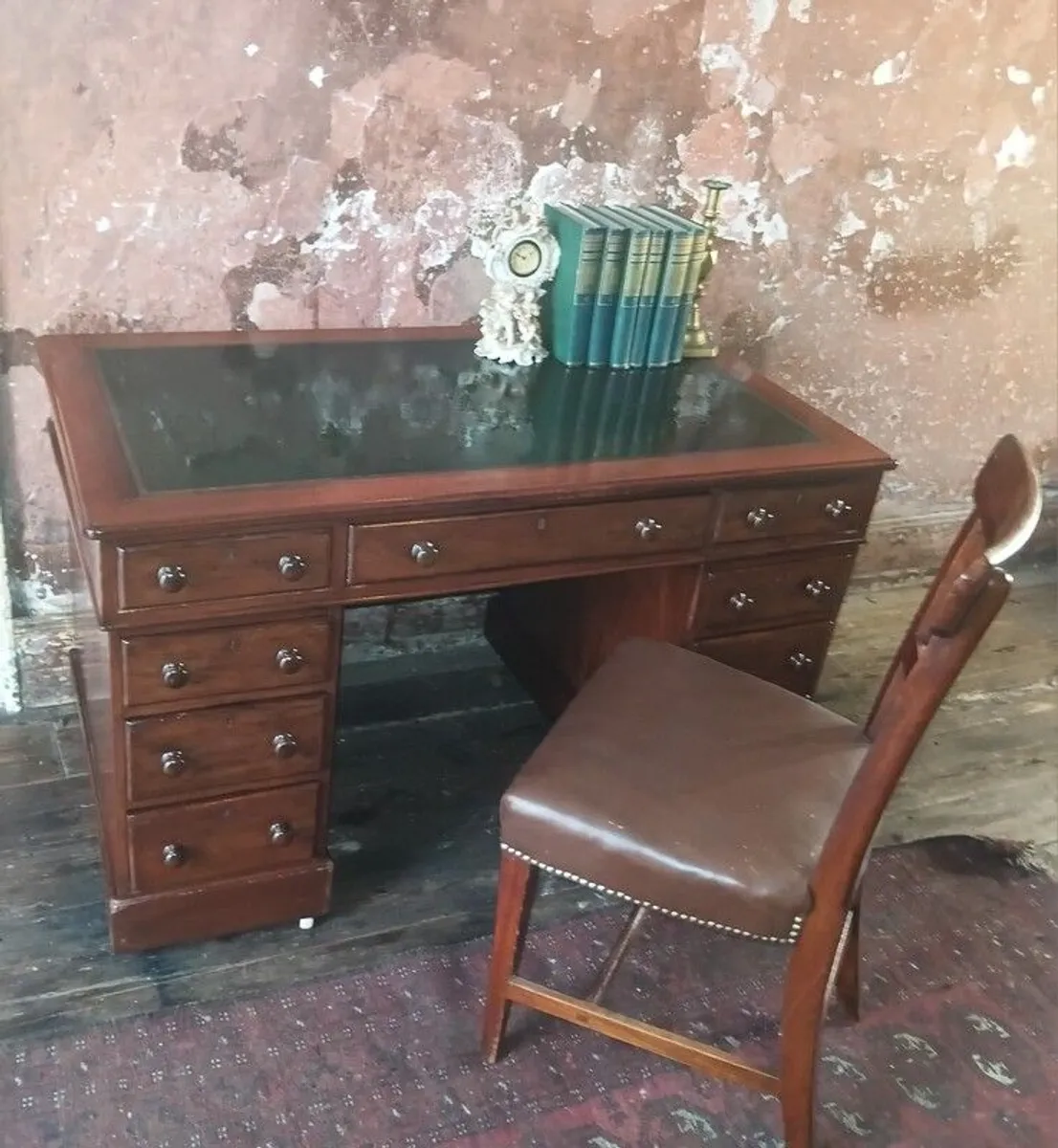 Victorian mahogany Writing Desk - Image 4