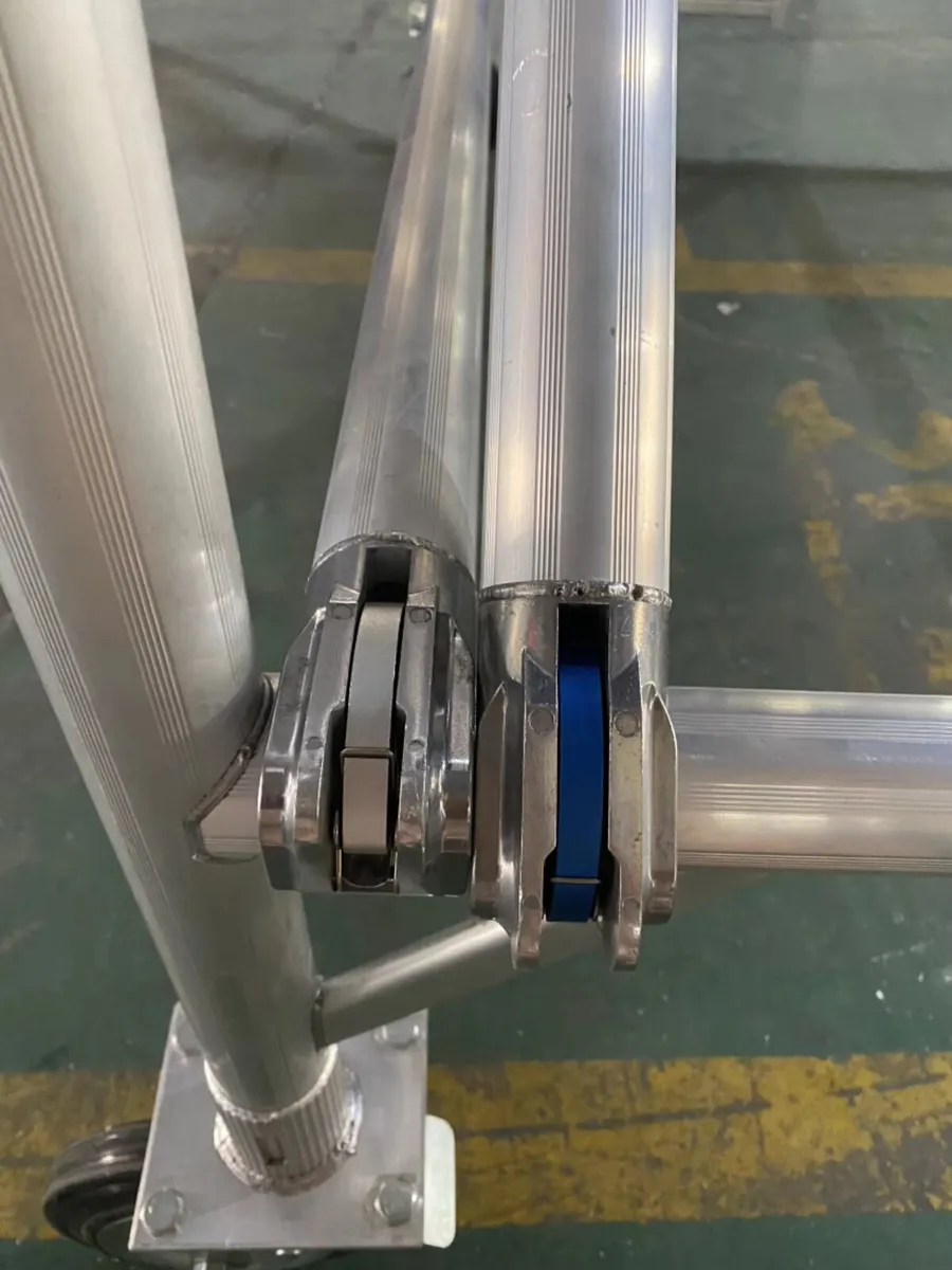 Aluminium scaffolding tower - Image 4