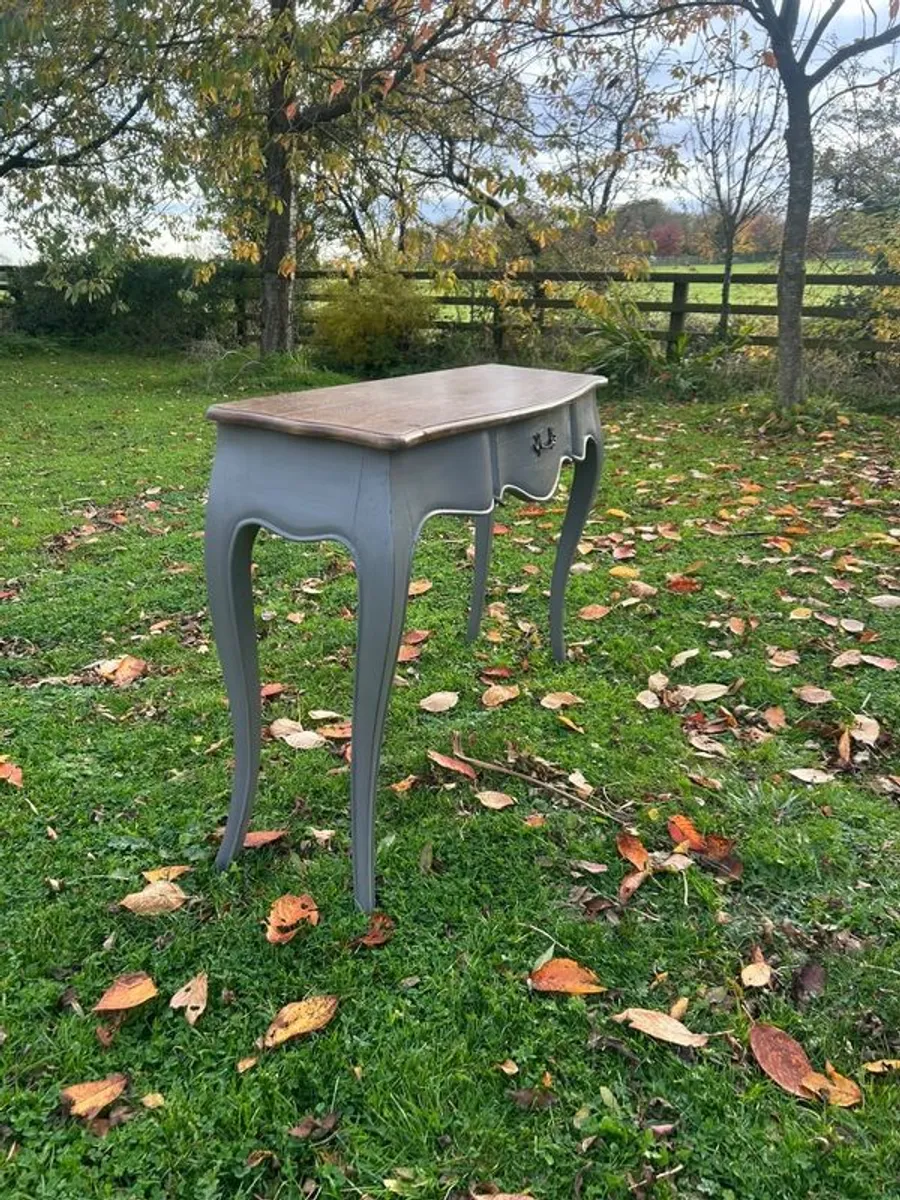 Hall Console - Image 4