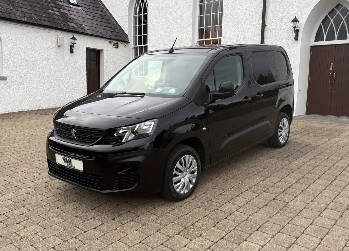 2023 (232reg) Peugeot Partner Professional Plus - Image 3