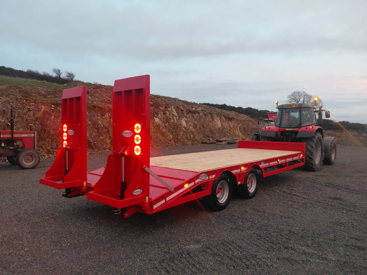 Mc kee 21Ton lowloader - Image 1