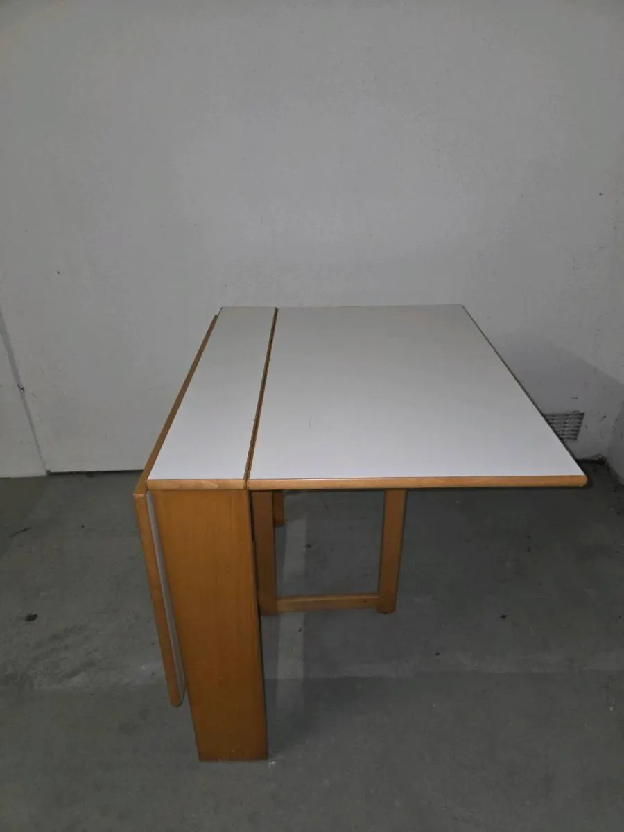 Foldable dining table - Image 2