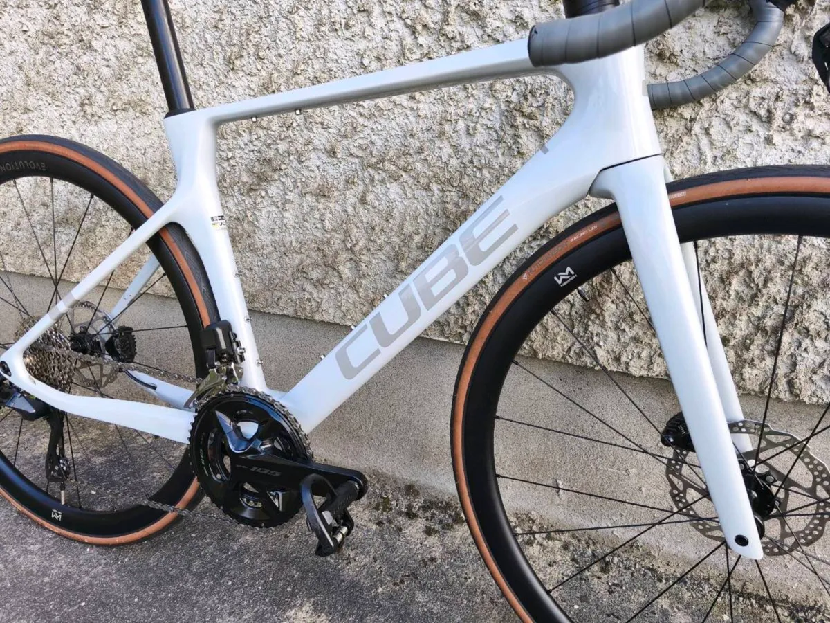 Cube Agree C:62 Di2 carbon - Image 4