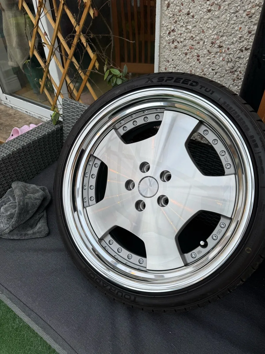 19’s Work Eurolines - Image 1
