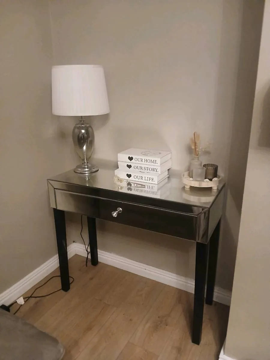 Console table - Image 2