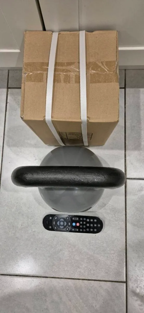 Large brand new 28kilo cast iron kettlebell - Image 3