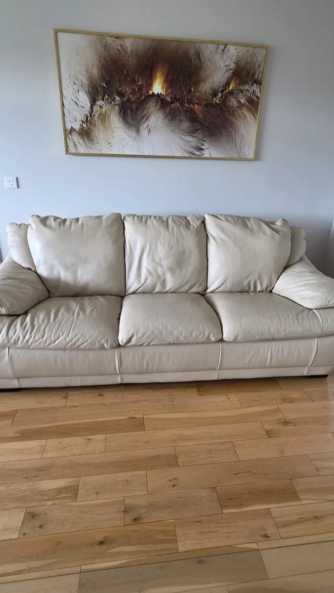 Italsofa 3 2 1 suite + footstool - Image 1