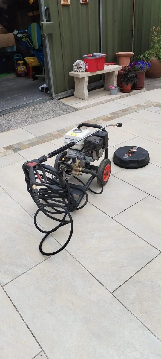 Power wash - Image 1