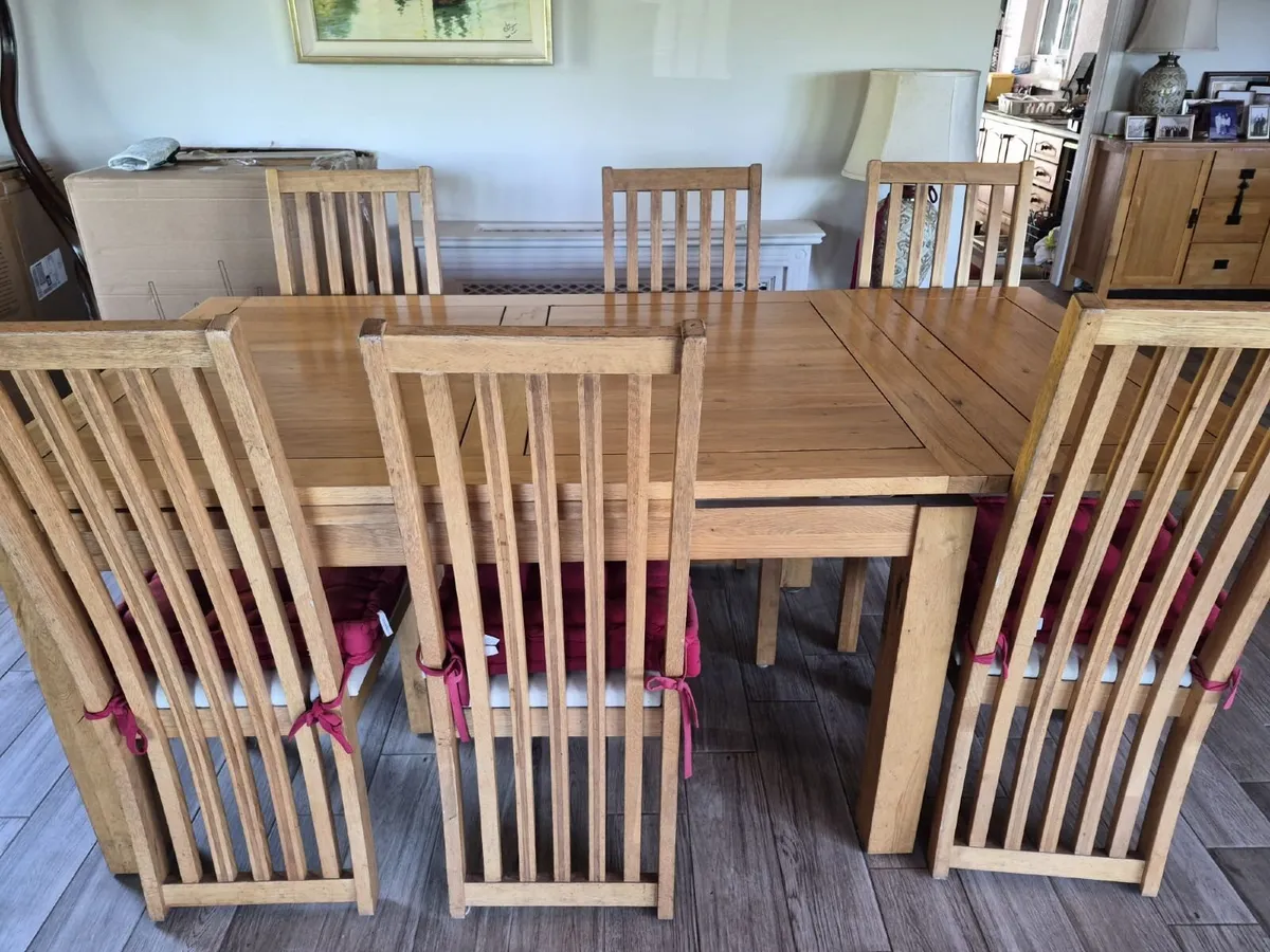 Dining table & 8 chairs - Image 4