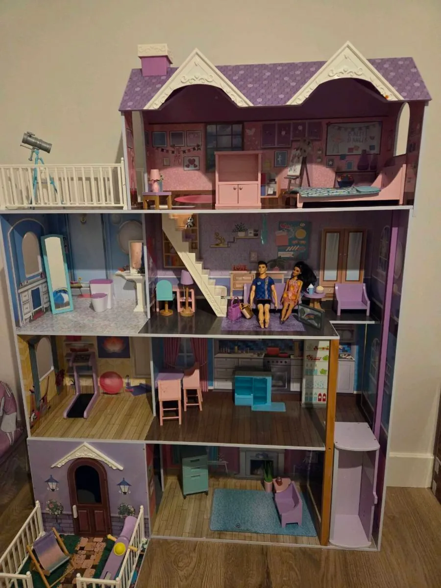 Dolls house - Image 2
