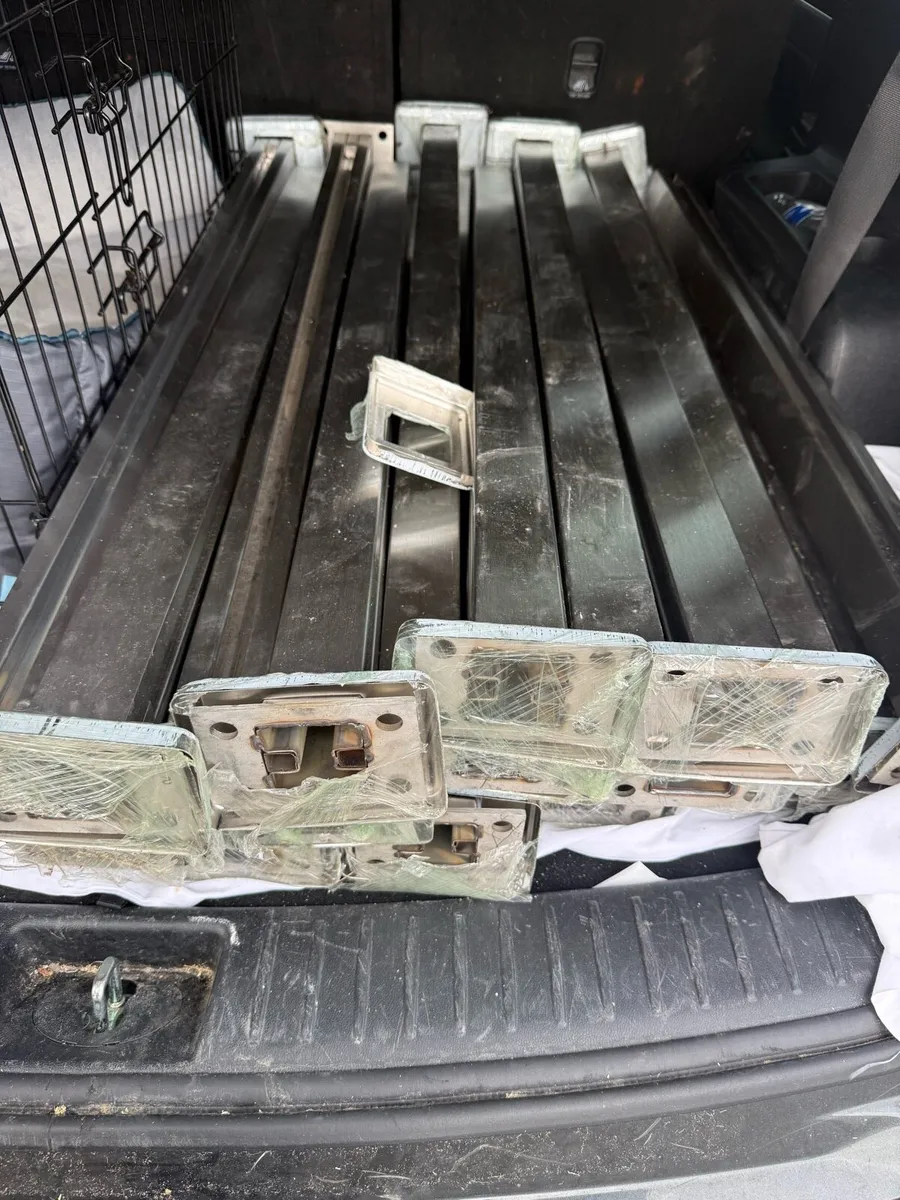 New, unused 304-grade steel balustrade posts - Image 2