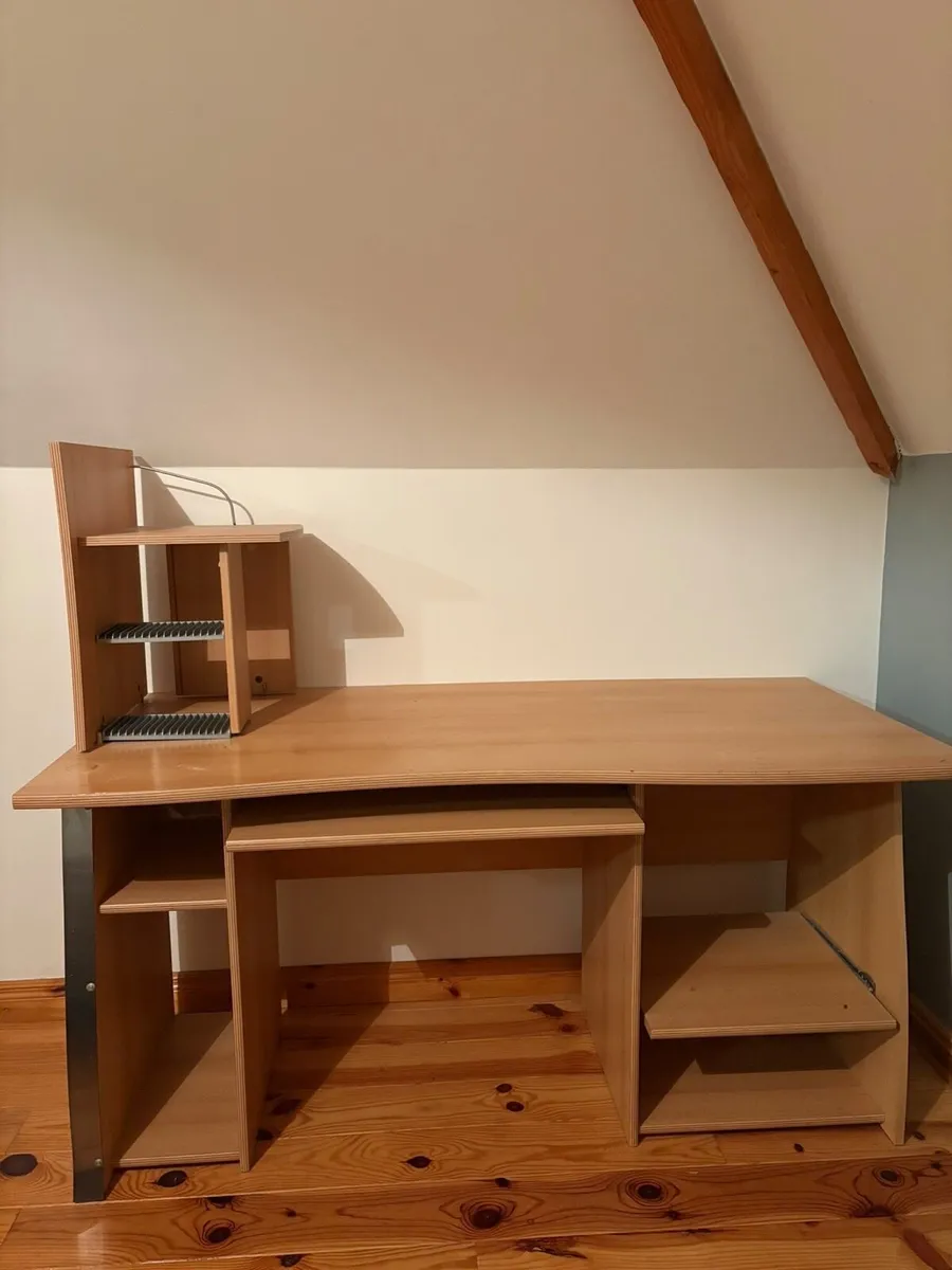 Desk - Image 2