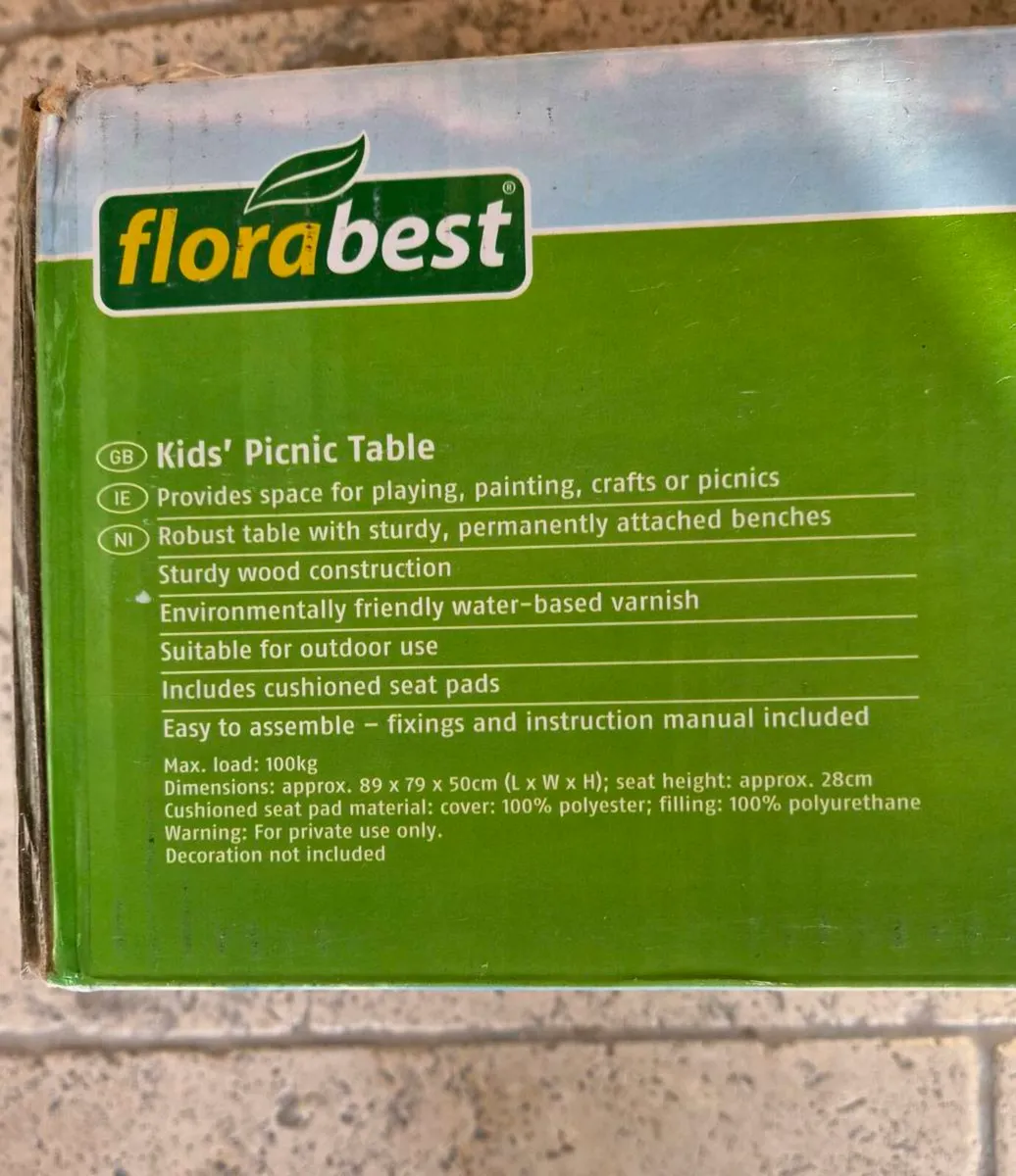 Childrens picnic bench - Image 3