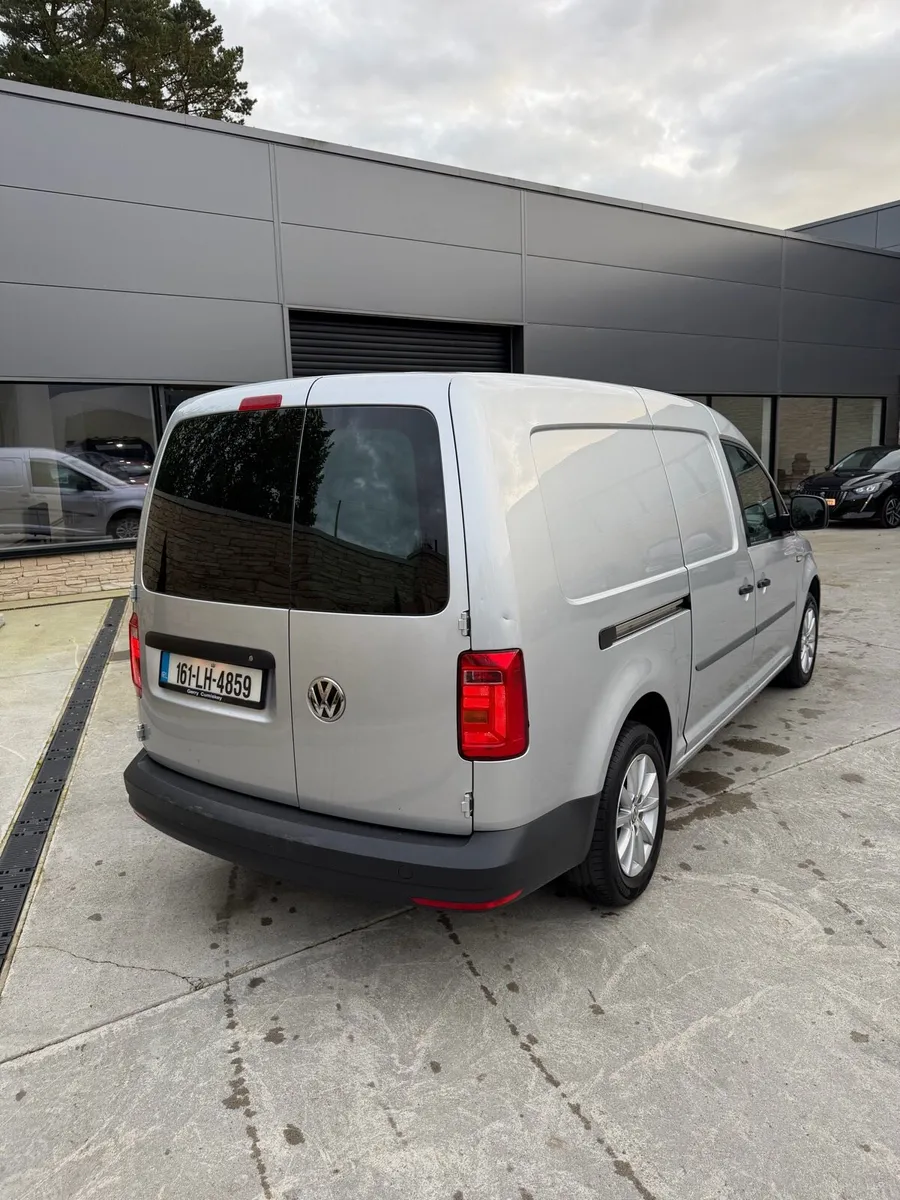 Caddy 2.0 tdi Maxi Silver - Image 2