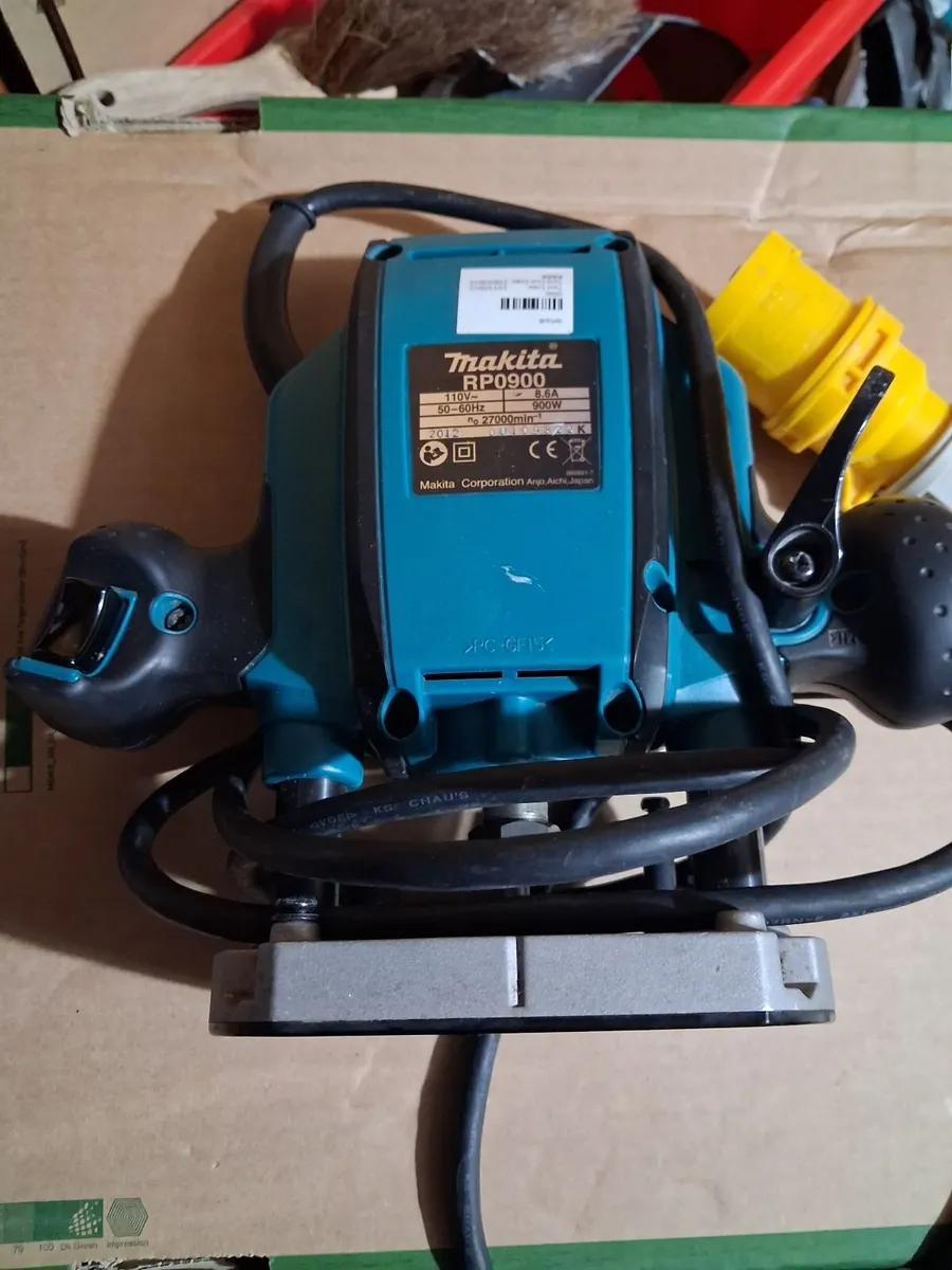 Makita router 110 volt. - Image 2