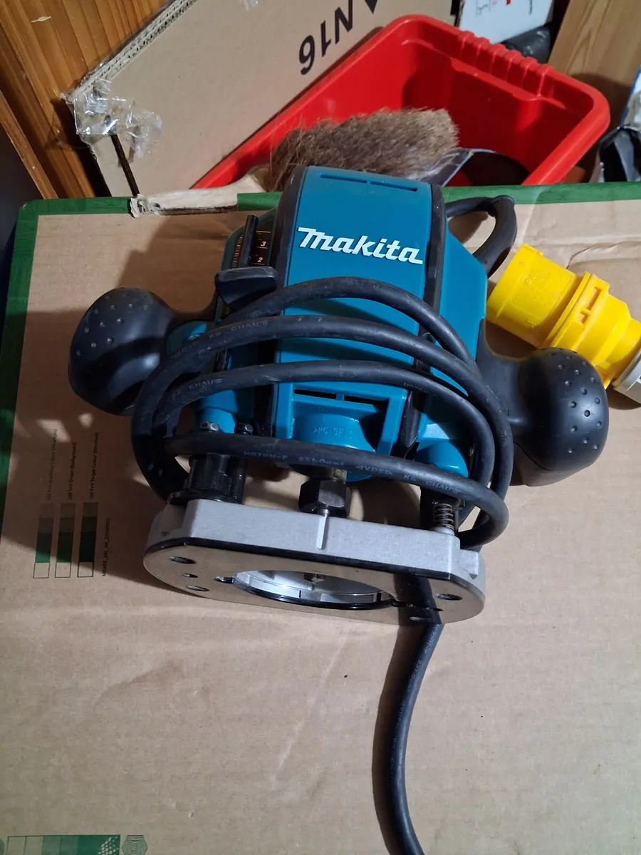 Makita router 110 volt. - Image 1