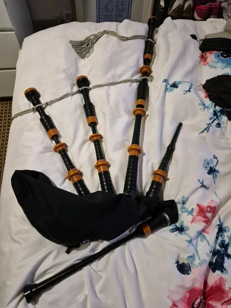 Bagpipes - Image 1