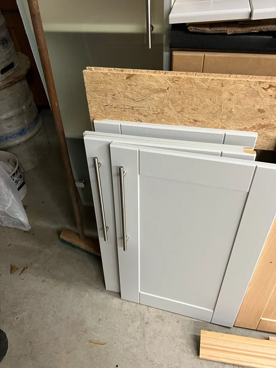 Kitchen units - Image 4