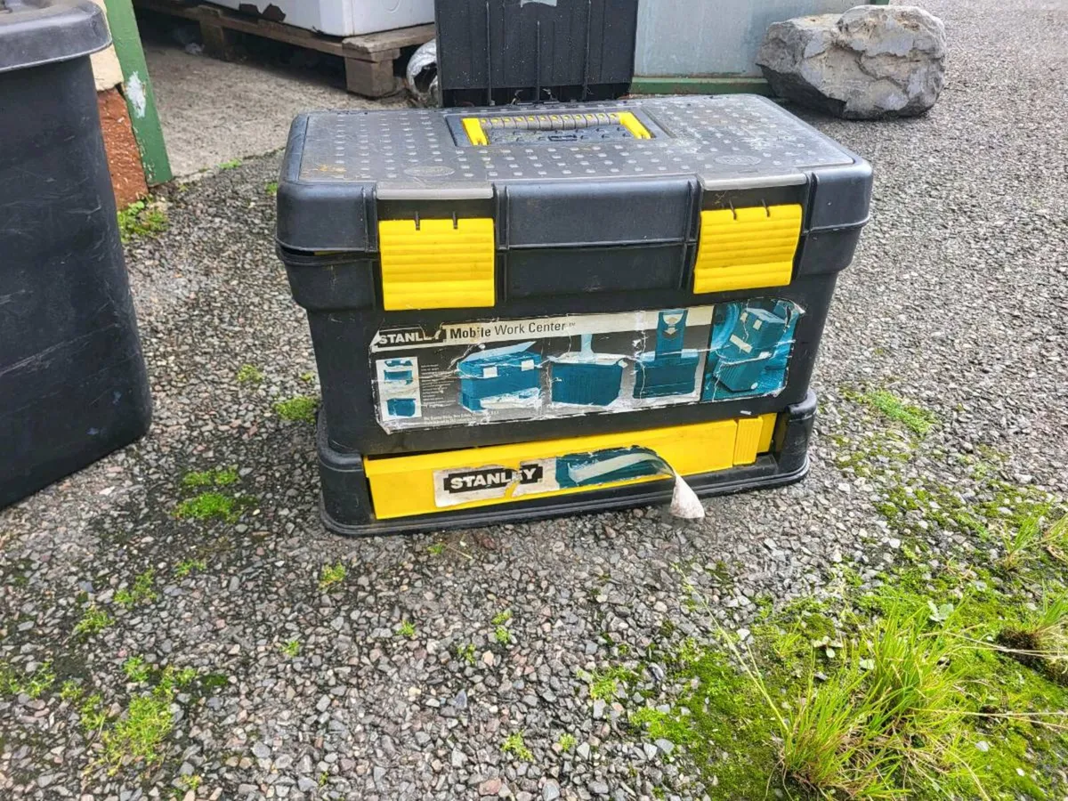 Tools boxes - Image 1