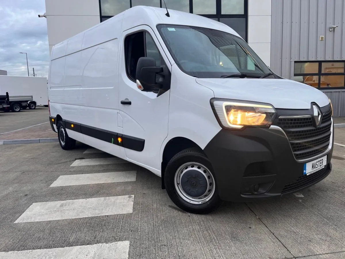 Renault Master LM35 Blue DCI 135 Business - Image 2