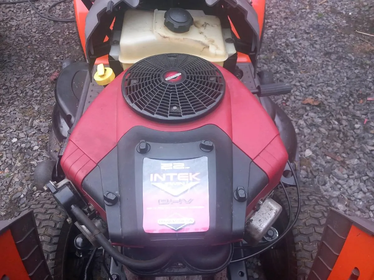 Ride on lawnmower - Image 4
