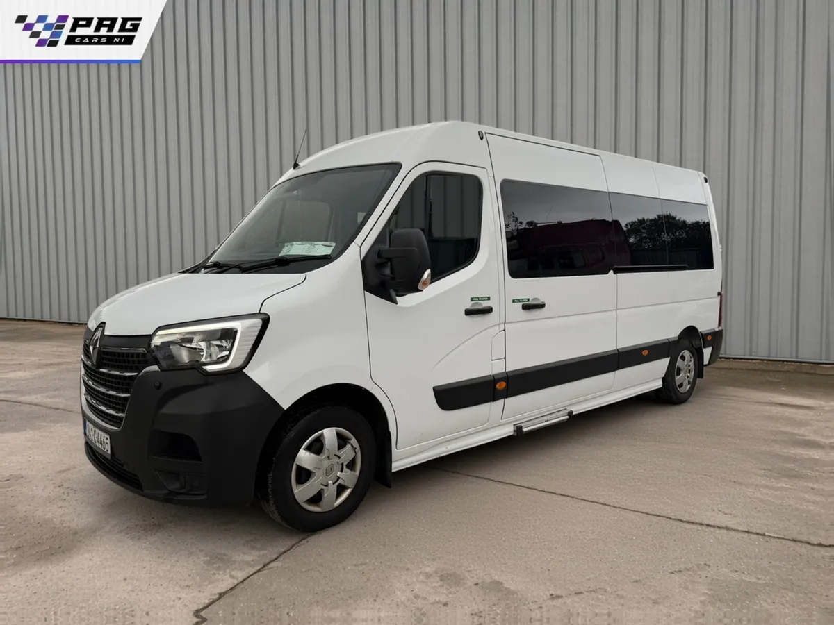 2024 RENAULT MASTER 17 SEATER - AIR CON - Image 3