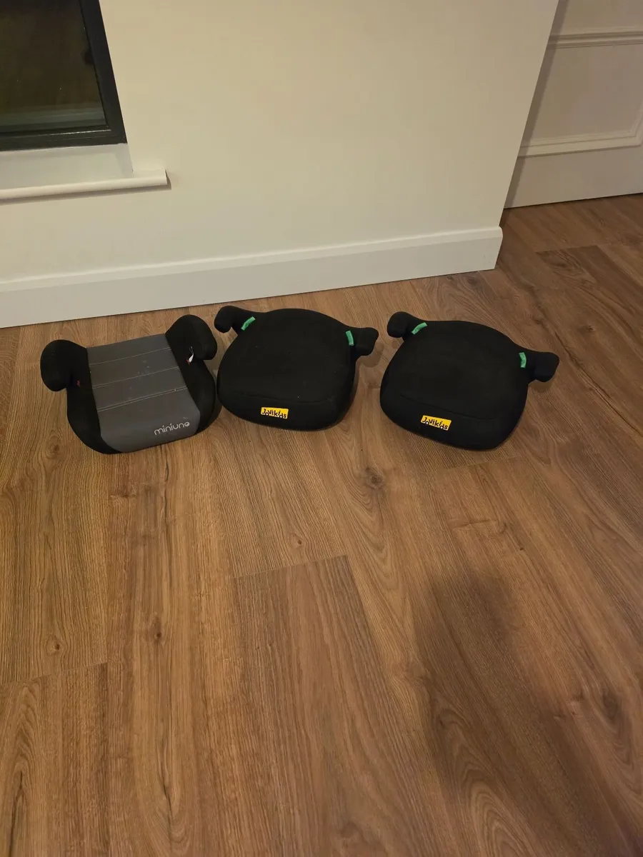 Booster seat - Image 1
