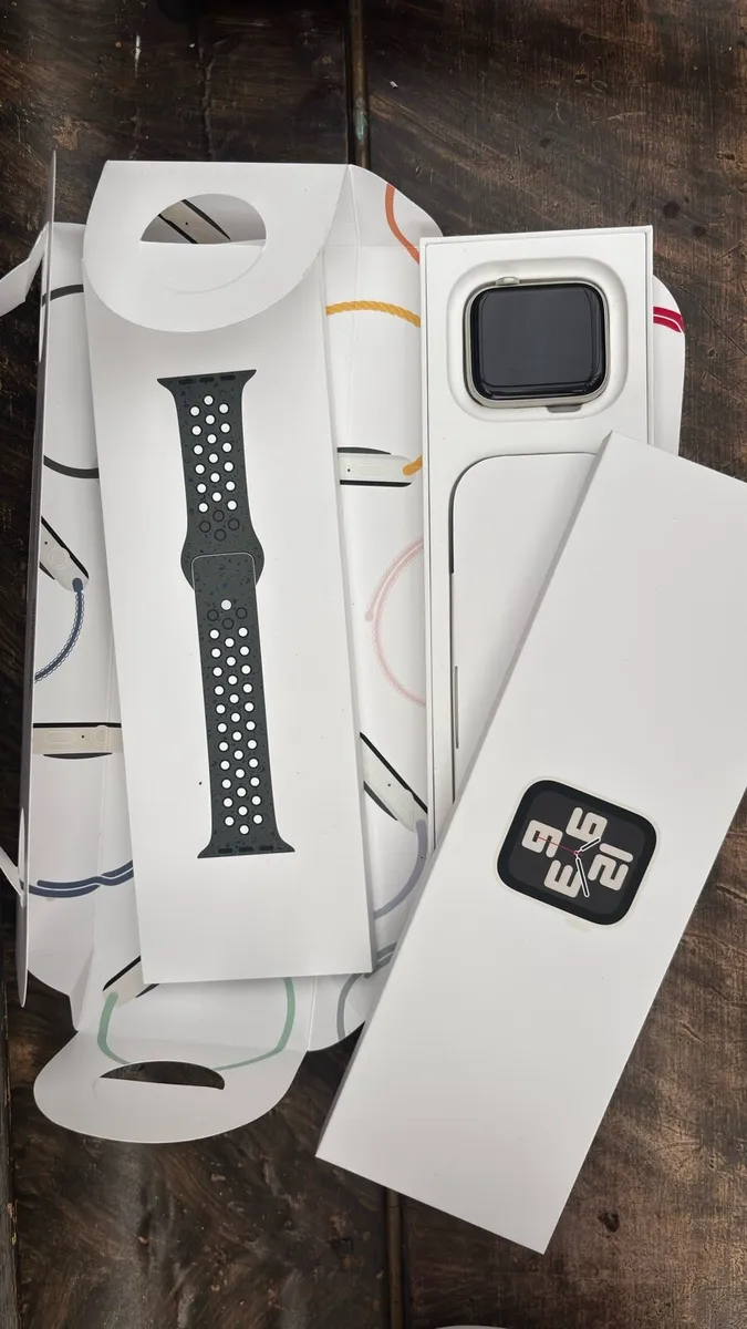 Apple Watch - Image 2