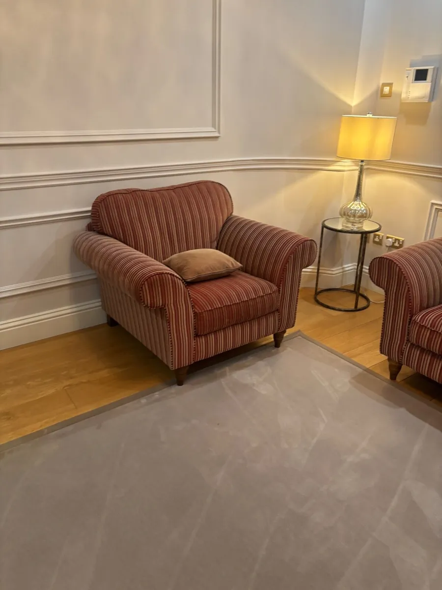 2 elegant fabric armchairs - Image 3
