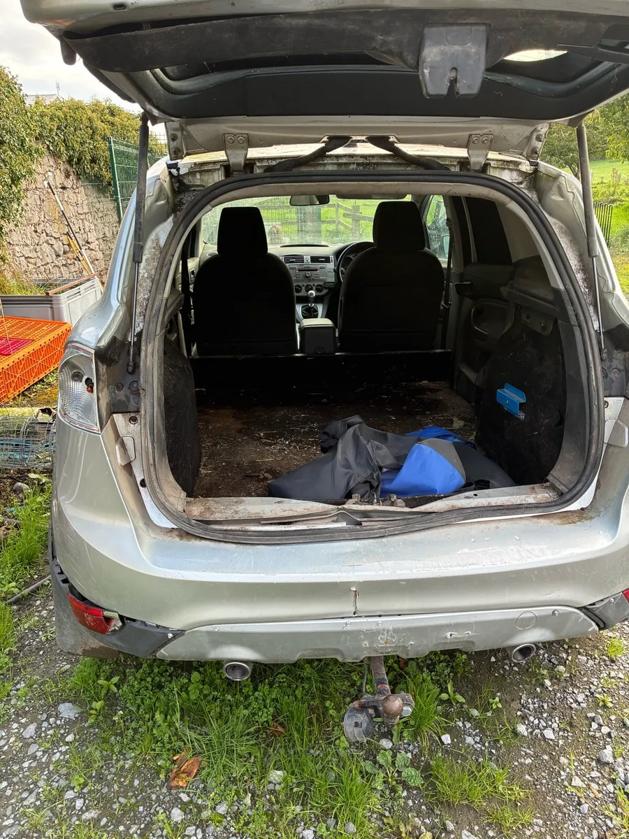 2012 Kuga 4x4 Parts or Repair - Image 3